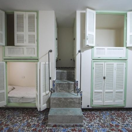 Damask Rose, Lebanese Guest House Jounieh Chambre photo