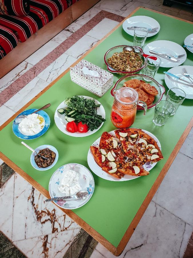 Damask Rose, Lebanese Guest House Jounieh Extérieur photo